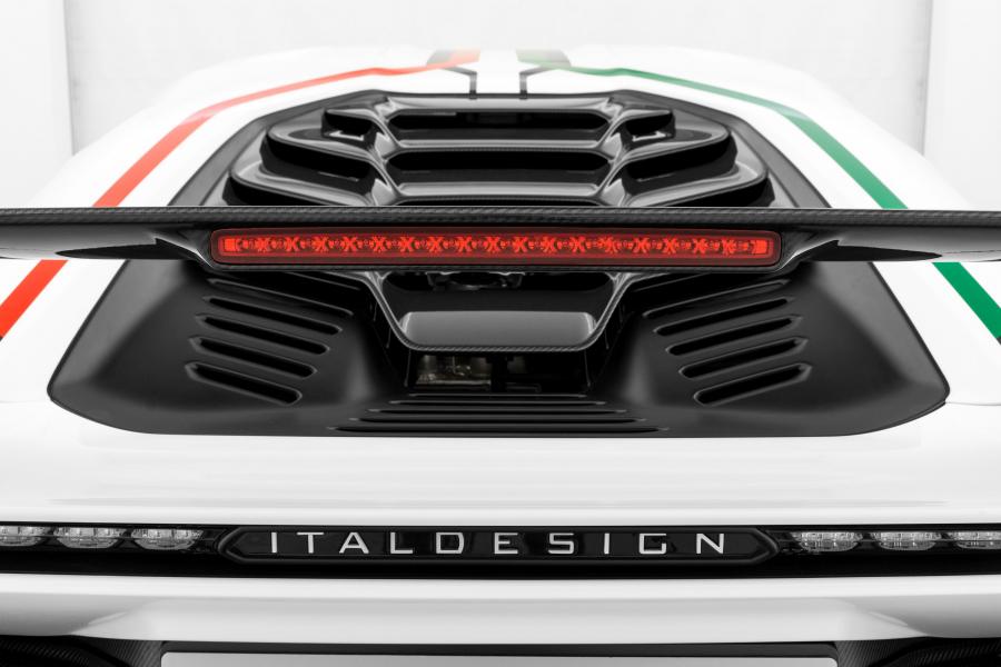 Детали экстерьера ItalDesign Zerouno 2017 года  (фото 27 из 40)